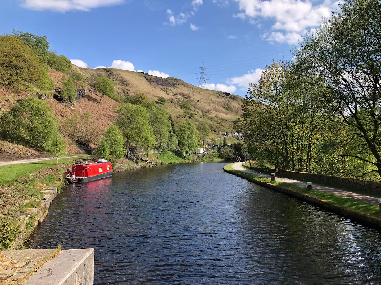 Canal across from Bird I’th Hand Country House